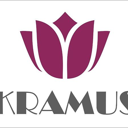 Hotel Kramus روس المظهر الخارجي الصورة