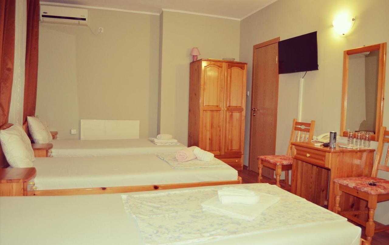 Hotel Kramus روس المظهر الخارجي الصورة