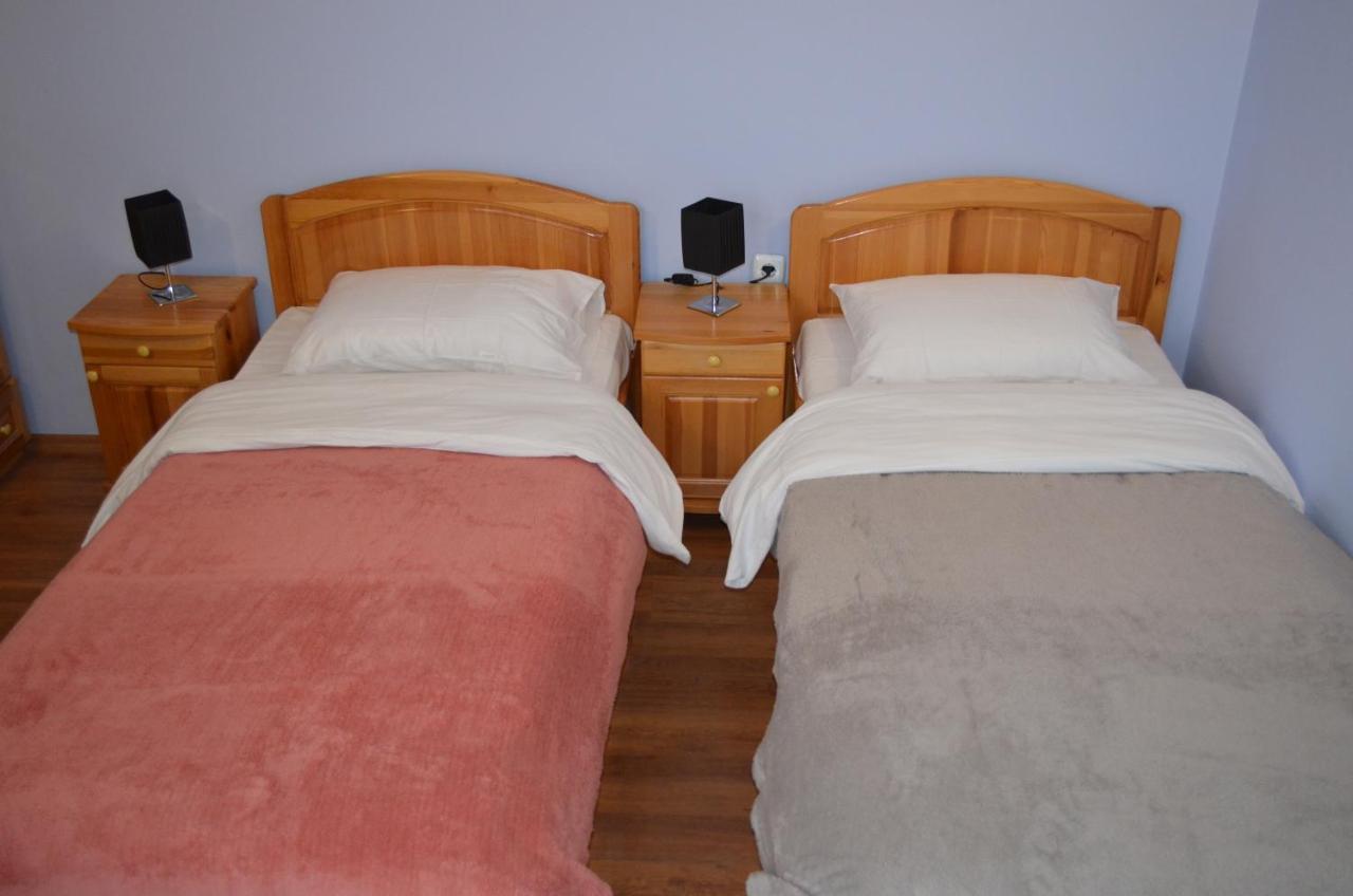 Hotel Kramus روس المظهر الخارجي الصورة